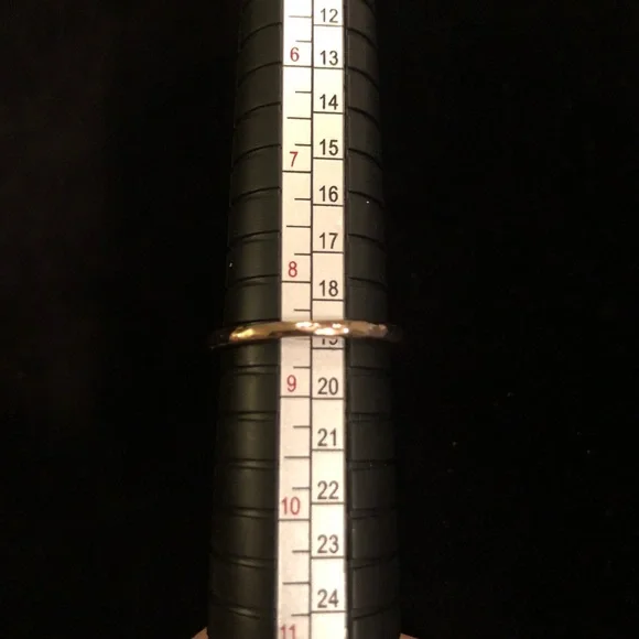 Elegant Gold Ring with White Rhinestone - Picture 6 of 7